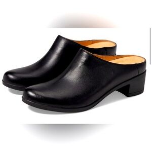 Dansko Carrie Booted Heel size 39